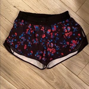 Lululemon Hotty Hot shorts